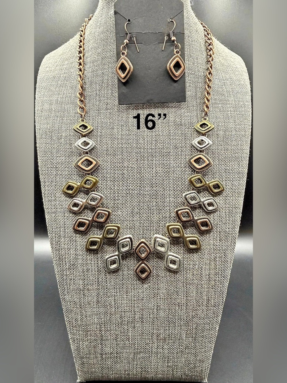 Geometric Necklace & Earrings Gold & Silver